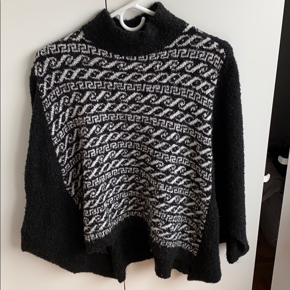 Black and white Free People Poncho XS